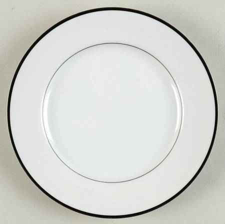 Meris Black Salad Plate
