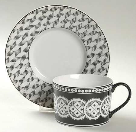 Notte Flat Cup & Saucer Set