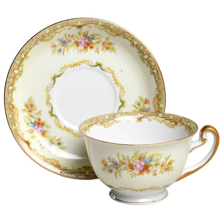 TUI1 Footed Cup & Saucer Set