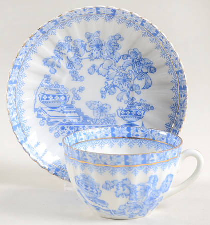 China Blau Flat Cup & Saucer Set
