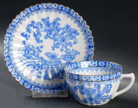 China Blau Flat Cup & Saucer Set