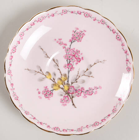 April Beauty Saucer for Oversized Cup
