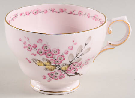 April Beauty Oversized Cup