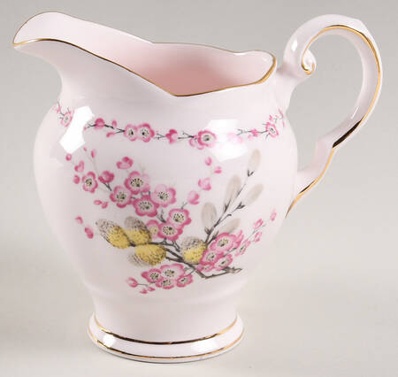 April Beauty Creamer
