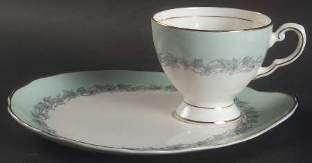 Aristocrat (Light Green) Snack Plate & Cup Set