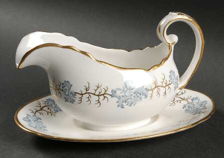 Avondale Gravy Boat with Attached Underplate
