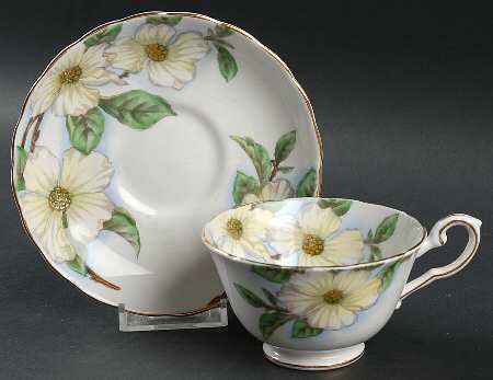 Dogwood Footed Cup & Saucer Set