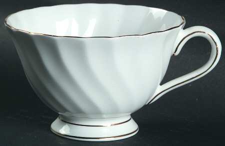 Dover (Gold Trim) Snack Cup