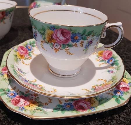 Garland (Gold Trim) Footed Cup & Saucer Set