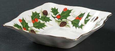 Noel Nut Dish