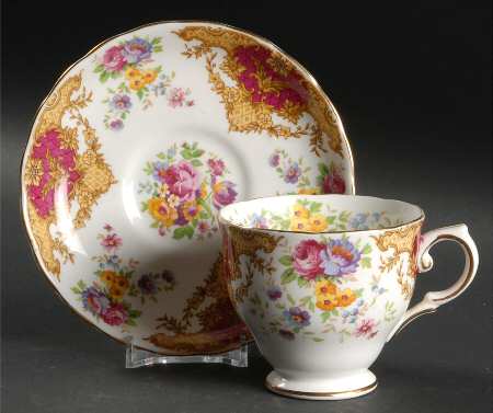 Provence Maroon Footed Cup & Saucer Set