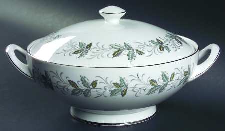 Rondeley Round Covered Vegetable