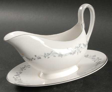 Silver Glade Gravy Boat with Attached Underplate