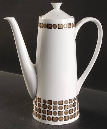 Tiara Coffee Pot & Lid