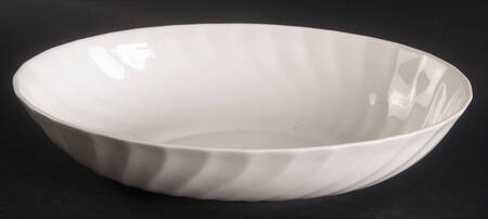 Whitecliffe 9" Oval Vegetable Bowl
