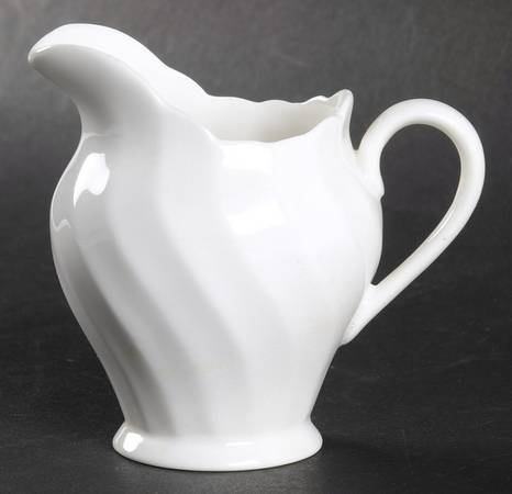 Whitecliffe Mini Creamer