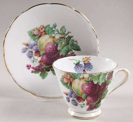 TUS29 Footed Cup & Saucer Set