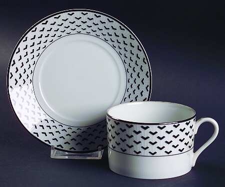 Gotham Flat Cup & Saucer Set