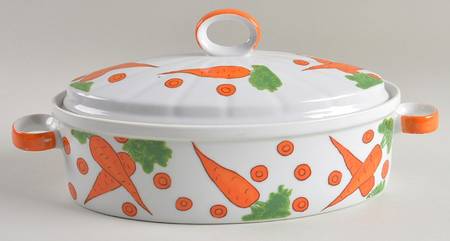 Vegetable Polka Dot 1.5 Quart Oval Covered Casserole