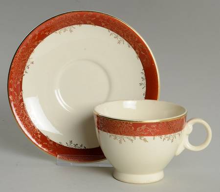 TST288 Footed Cup & Saucer Set