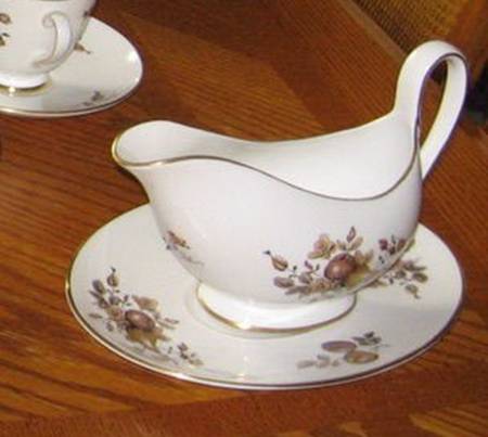 Golden Fruit Gravy Boat & Underplate