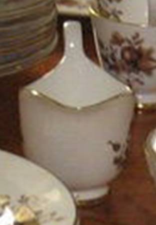 Golden Fruit Creamer