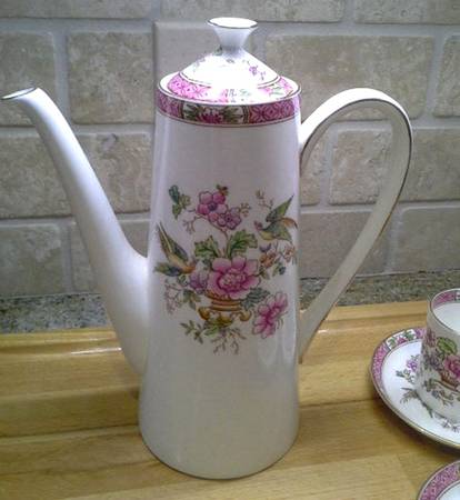 C8363 (Smooth) Coffee Pot & Lid