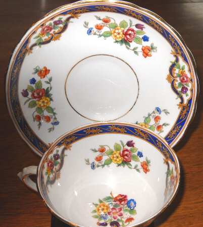 C8068 Footed Cup & Saucer Set