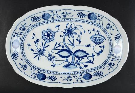 Zwiebelmuster 14" Oval Serving Platter