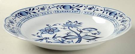 Zwiebelmuster Large Rim Soup Bowl