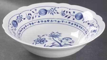 Zwiebelmuster 8" Round Vegetable Bowl
