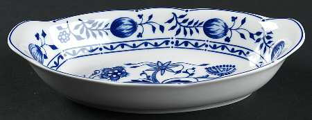Zwiebelmuster 9" Oval Vegetable Bowl