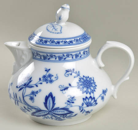 Blue Onion Teapot & Lid