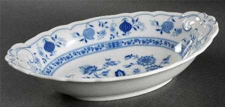 Blue Onion 12" Oval Vegetable Bowl