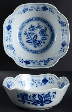Blue Onion 7" Square Bowl