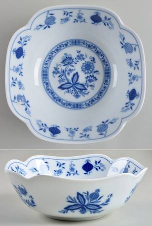 Blue Onion 9" Square Salad Serving Bowl