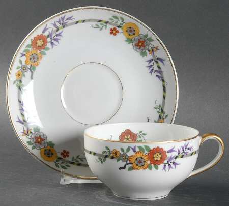 Flat Cup & Saucer Set