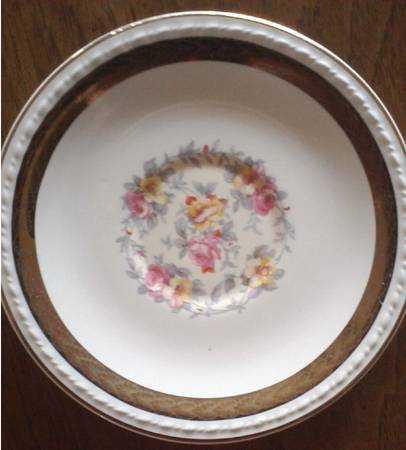 TST343 Saucer