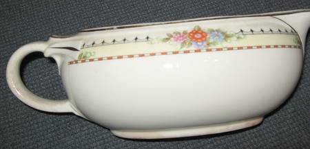 TST353 Gravy Boat