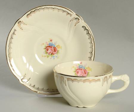 TST361 Flat Cup & Saucer Set