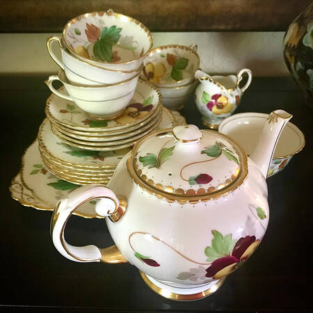 C8361 Teapot & Lid
