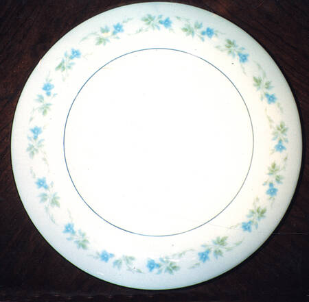 April Love Dinner Plate