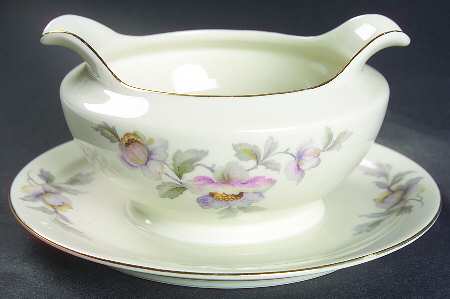 THU146 Gravy Boat with Attached Underplate