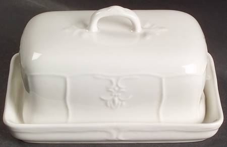 Versailles Off White 1/4 Lb Covered Butter