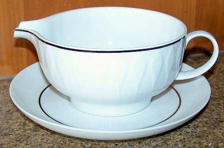Platinum Band Gravy Boat & Underplate