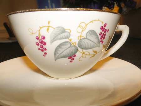 4041 Flat Cup & Saucer Set