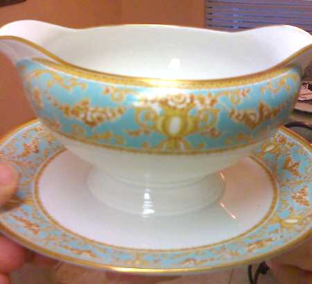 Greenwich Gravy Boat & Underplate