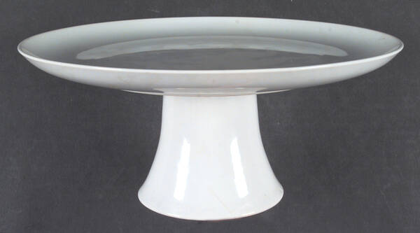 TIC18 10" Diameter Pedestal Cake Stand