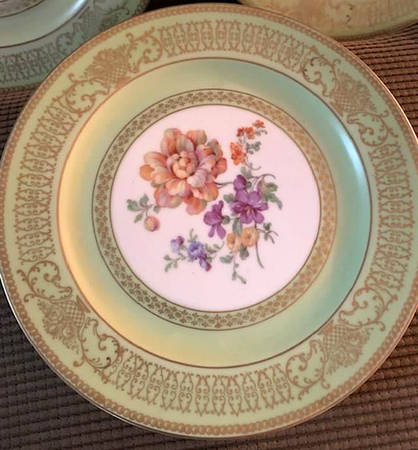 TIR197 Dinner Plate