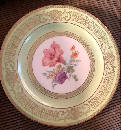 TIR197 Dinner Plate